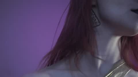 Snapshot of ginger_hugs chatting on 06.15.26 im expecting 350 thumbs up on my altar online show from 06.15.26