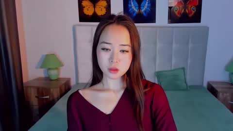 Snapshot of ginnycherry chatting on 01.10.25 Ginny online show from 01.10.25