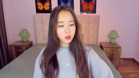Snapshot of ginnycherry chatting on 01.14.25 Ginny online show from 01.14.25