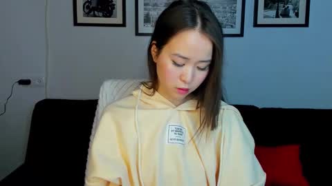 Snapshot of ginnycherry chatting on 02.08.25 Ginny online show from 02.08.25