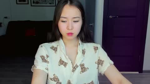 Snapshot of ginnycherry chatting on 02.16.25 Ginny online show from 02.16.25