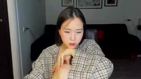 Snapshot of ginnycherry chatting on 02.23.25 Ginny online show from 02.23.25