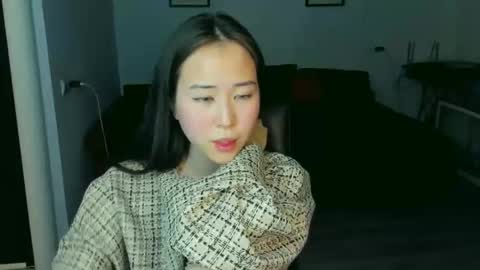 Snapshot of ginnycherry chatting on 03.08.25 Ginny online show from 03.08.25