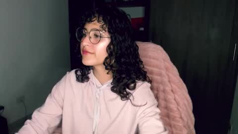 Snapshot of giny_bean chatting on 02.15.26 giny_bean online show from 02.15.26