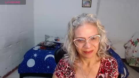 Snapshot of giorgia_xue53 chatting on 12.11.24 Mary online show from 12.11.24