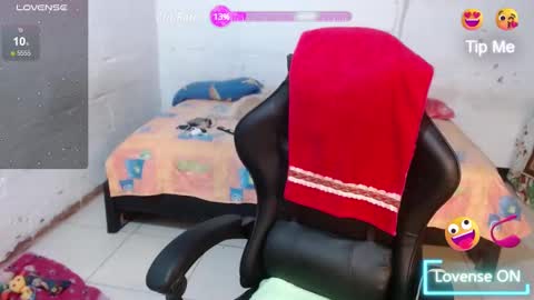 Snapshot of giorgia_xue53 chatting on 12.29.24 Mary online show from 12.29.24