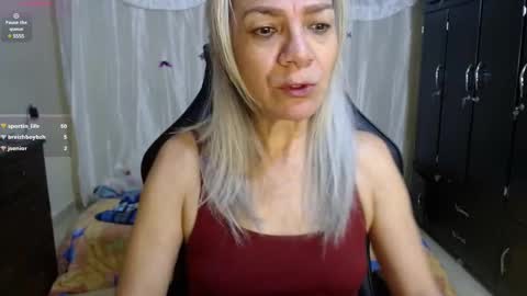 Snapshot of giorgia_xue53 chatting on 03.06.25 Mary online show from 03.06.25