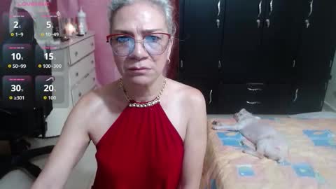 Snapshot of giorgia_xue53 chatting on 09.29.25 Mary online show from 09.29.25