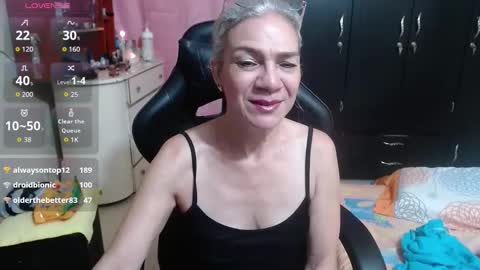 Snapshot of giorgia_xue53 chatting on 10.02.25 Mary online show from 10.02.25