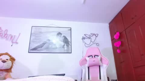 Snapshot of giorgina_montiere chatting on 10.14.25 giorgina_montiere online show from 10.14.25