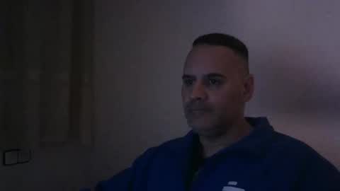 Snapshot of gioshadow chatting on 12.21.24 gioshadow online show from 12.21.24