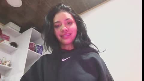 giovanna_oliveria online show from 12.16.25