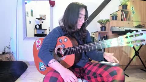 Snapshot of girasol1921 chatting on 12.04.24 girasol1921 online show from 12.04.24