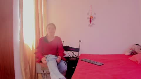 Snapshot of girasol_walton chatting on 02.07.25 Girasol Walton online show from 02.07.25