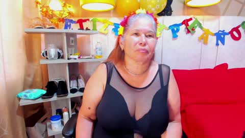 Girl Amada online show from 01.17.25