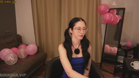 Nikki online show from 02.21.26