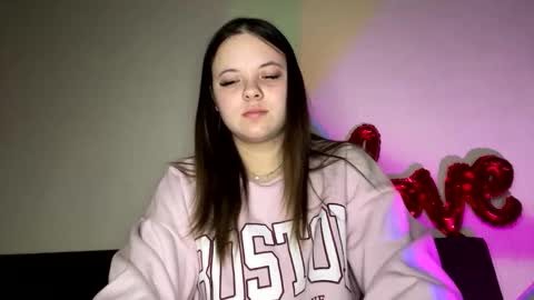 Snapshot of girl_shy07 chatting on 02.11.26 girl_shy07 online show from 02.11.26