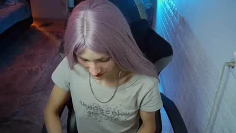 Snapshot of girlfriend_night chatting on 07.22.26 Seniya online show from 07.22.26