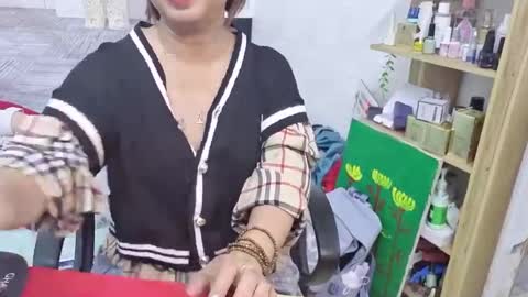 girlhanoi online show from 10.02.25