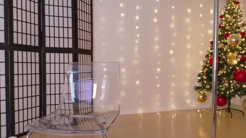 Snapshot of girlnextd00r_ chatting on 12.29.24 Hanna online show from 12.29.24