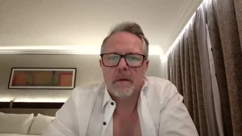 Snapshot of girlsandbikes chatting on 10.19.25 girlsandbikes online show from 10.19.25