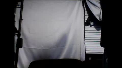 Snapshot of girthybat chatting on 12.15.25 girthybat online show from 12.15.25