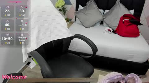 Gisella online show from 10.25.25