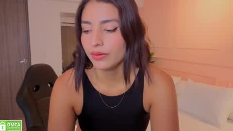 Snapshot of gisela_rodriguez chatting on 09.30.25 GISELA online show from 09.30.25