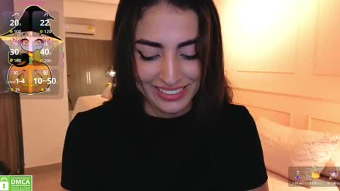 Snapshot of gisela_rodriguez chatting on 10.19.25 GISELA online show from 10.19.25