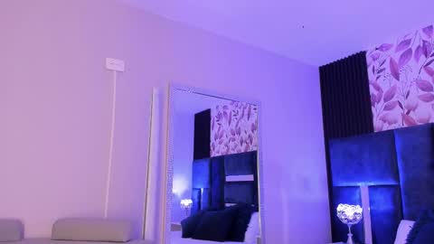     online show from 03.04.25