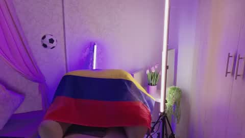 Snapshot of giselamaru chatting on 06.18.26 online show from 06.18.26