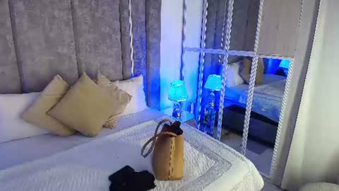 Snapshot of giselamaru chatting on 07.21.26 online show from 07.21.26