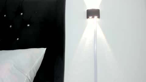 Snapshot of gisell_antonella chatting on 03.17.26 Gisell online show from 03.17.26