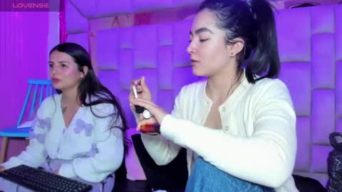 Snapshot of gisell_squirt chatting on 05.11.26 gisell_squirt online show from 05.11.26