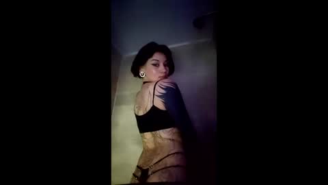 Snapshot of give_me_orgasms chatting on 06.01.26 Nice to meet you my name is Heyli online show from 06.01.26