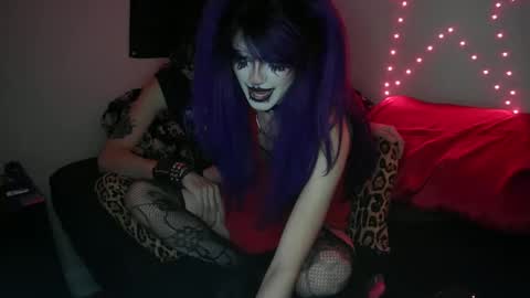 Gloomy online show from 10.27.25