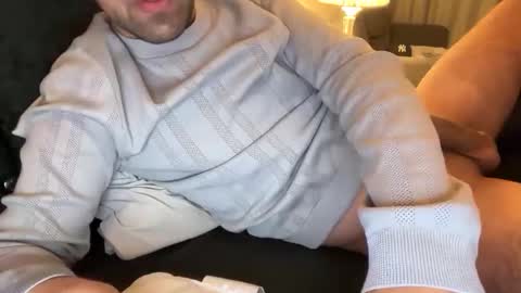 Glamour online show from 11.22.25