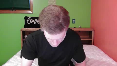 Snapshot of glamtransgoddess15 chatting on 01.12.26 glam trans goddess online show from 01.12.26