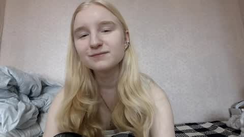 Snapshot of glennabeem chatting on 04.04.26 Laura online show from 04.04.26