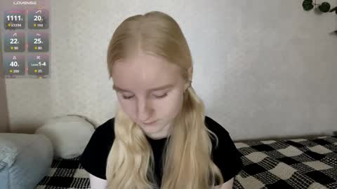 Snapshot of glennabeem chatting on 05.02.26 Laura online show from 05.02.26