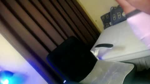 glenndou_daxs online show from 09.10.25