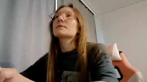 Snapshot of glennisbreck chatting on 05.14.26 Juliet online show from 05.14.26