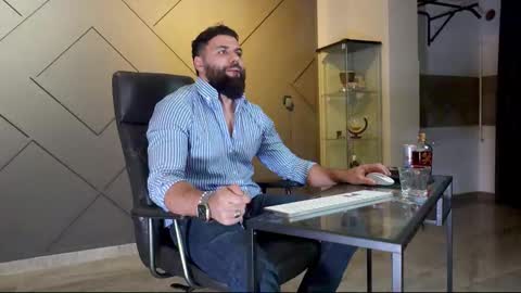 Matthew .. for short call me Matt online show from 02.22.25