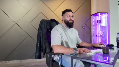 Matthew .. for short call me Matt online show from 03.02.25