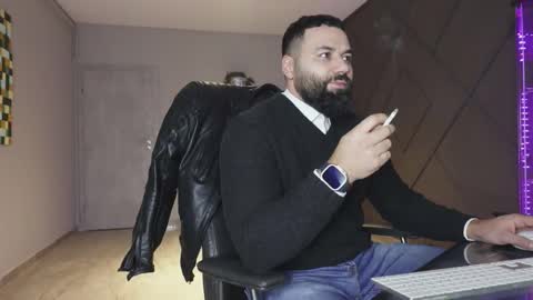 Snapshot of glennmasters chatting on 02.05.26 Matthew .. for short call me Matt online show from 02.05.26