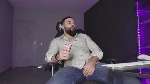 Snapshot of glennmasters chatting on 02.07.26 Matthew .. for short call me Matt online show from 02.07.26