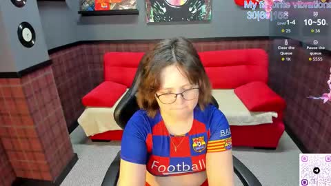 Snapshot of glimmer_goddesss chatting on 10.02.25 glimmer_goddesss online show from 10.02.25