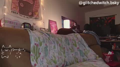Snapshot of glitchwitch chatting on 12.19.24 Glitch online show from 12.19.24