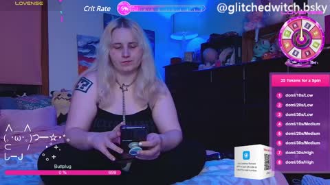 Snapshot of glitchwitch chatting on 02.07.25 Glitch online show from 02.07.25