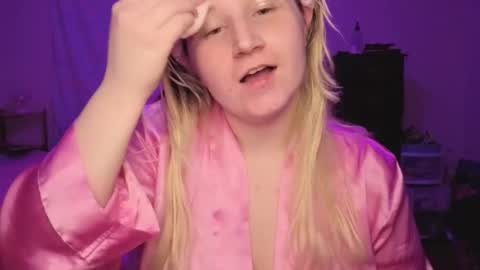 Snapshot of glitchwitch chatting on 02.05.26 Glitch online show from 02.05.26